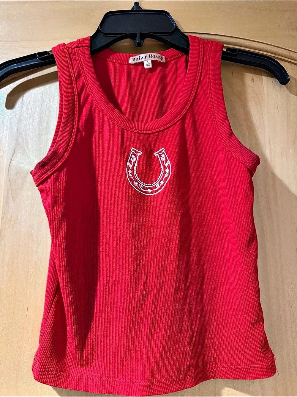 Bailey Rose Red Graphic Tank Top Size Small